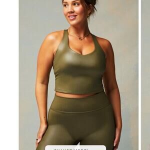 Fabletics Anywhere Shine Built In Bra Tank Dark Moss Shine L NWT